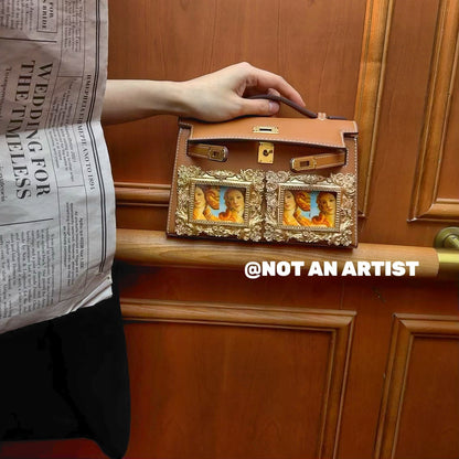 NOT AN ARTIST Botticelli's Venus of the Birth art exhibition-themed clutch bag - GRAVITY