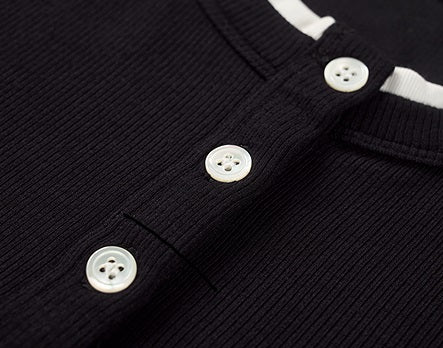 COMME MOI Lu Yan designer new women's clothing Henry collar color-blocked slim T-shirt - ENOUGH.