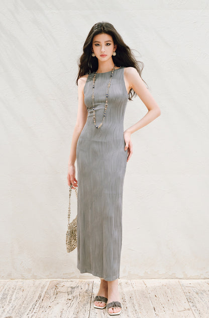 WANGXO | Textured 4D Stretch Knit Water Wave Weave Boat Neck Slim Fit Sleeveless Dress with Sculpted Flow -RÉMI