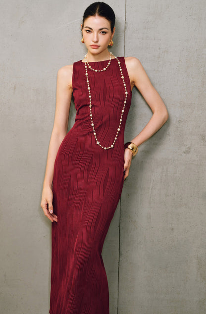 WANGXO | Textured 4D Stretch Knit Water Wave Weave Boat Neck Slim Fit Sleeveless Dress with Sculpted Flow -RÉMI