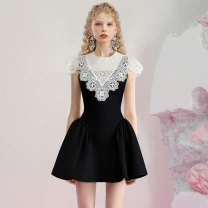 CHECOCRE Stubble Hepburn style design French waist lace spliced little black dress - LOVE.