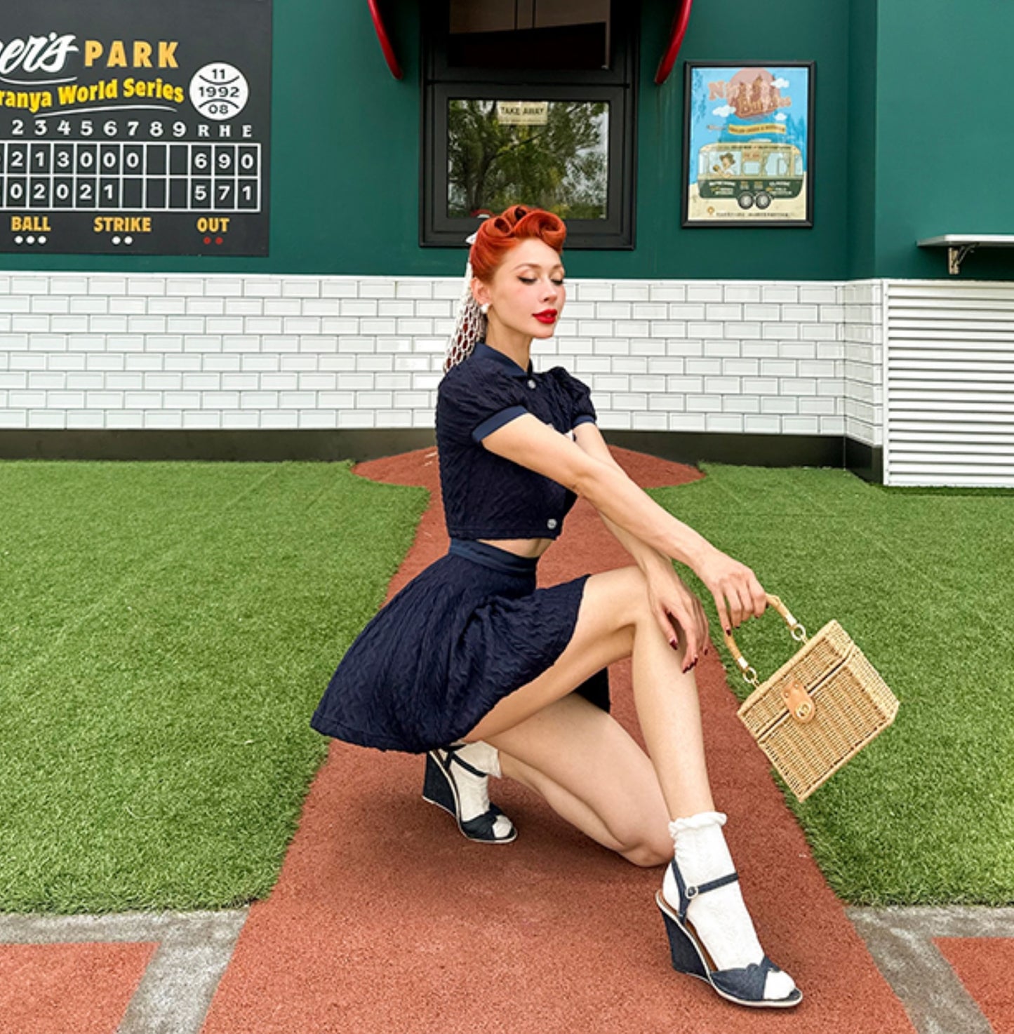 Le Palais  navy knitted puff sleeve top pleated skirt-XERX