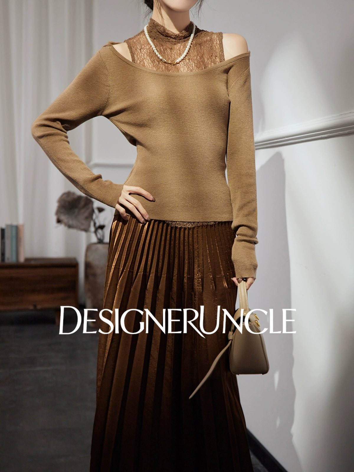 DGU "Twilight Apricot" lace cut-out base commuter versatile slimming top - DEED.