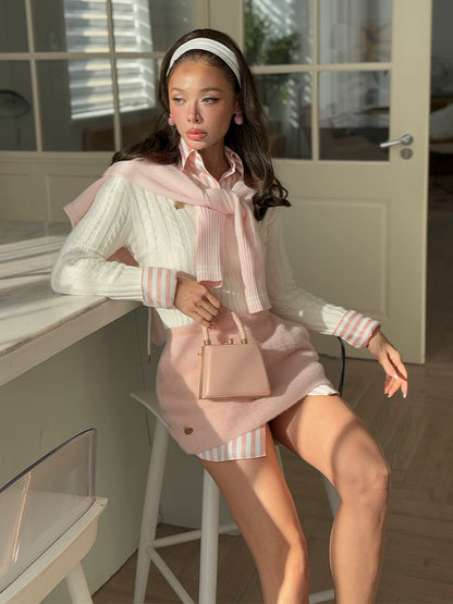 Le Palais Vintage White Twist V Tie Hood Slim Fit Sweater-KEN.