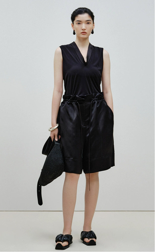 ZHUCHONGYUN Black Stand Up Collar Sleeveless Slim top--SHUN.