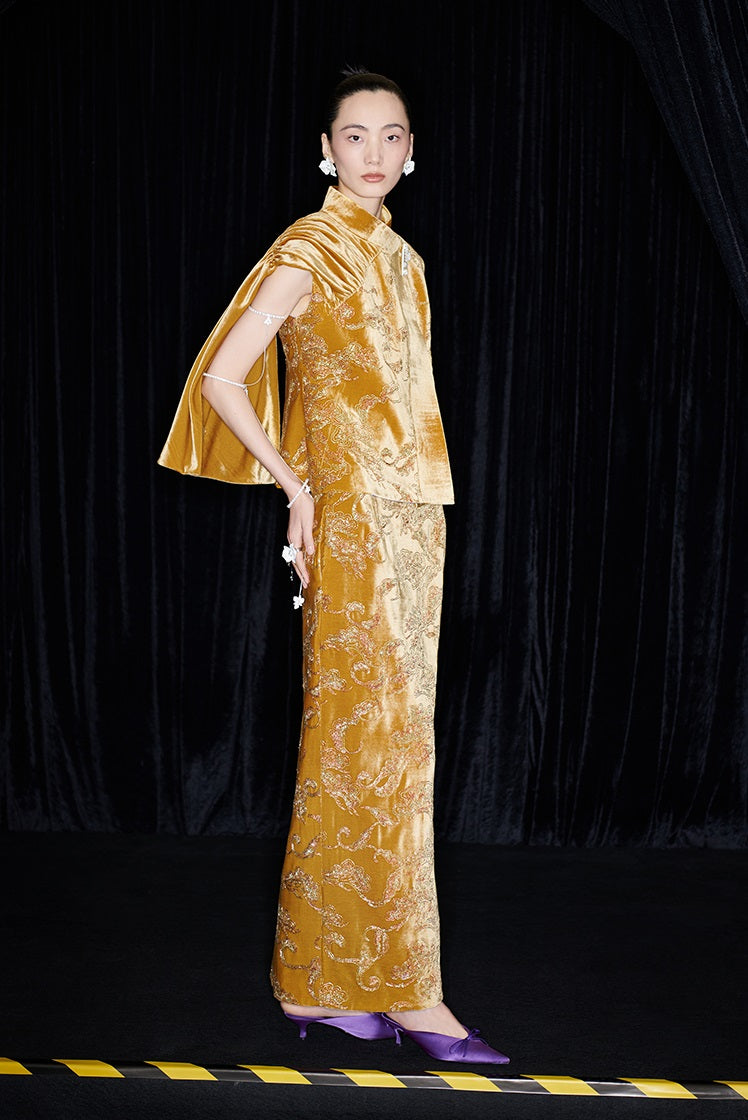 M essential Marquette designer Juyi velvet drape structure slim side vest - STREAM.