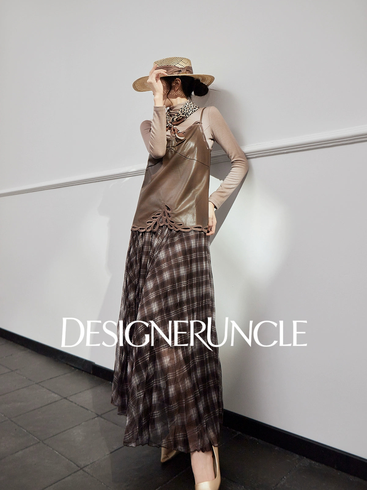 DGU "Wind Hidden Woman" maroon suspender layered slimming layered top - LAYE.