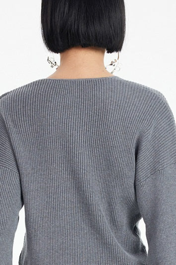 TINY IN cross-twisted gray wool knit women's shoulder sweater-QUE