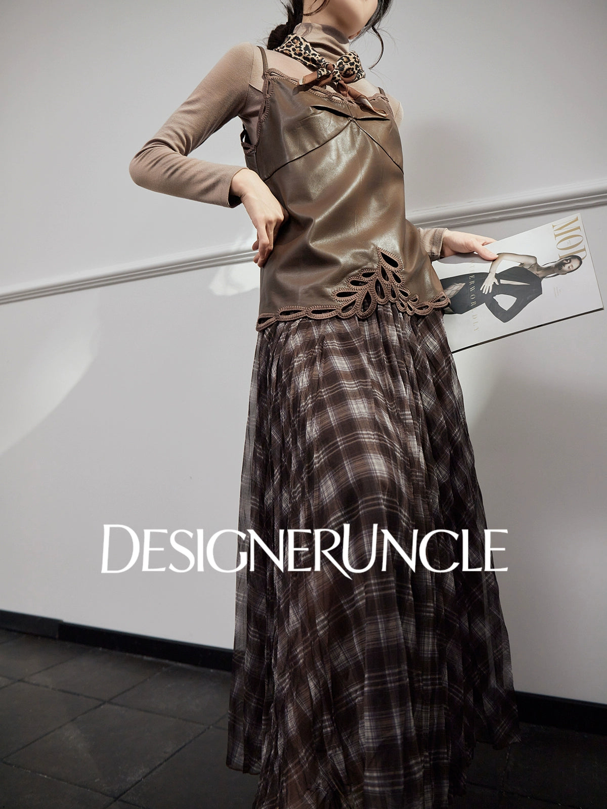 DGU "Wind Hidden Woman" maroon suspender layered slimming layered top - LAYE.