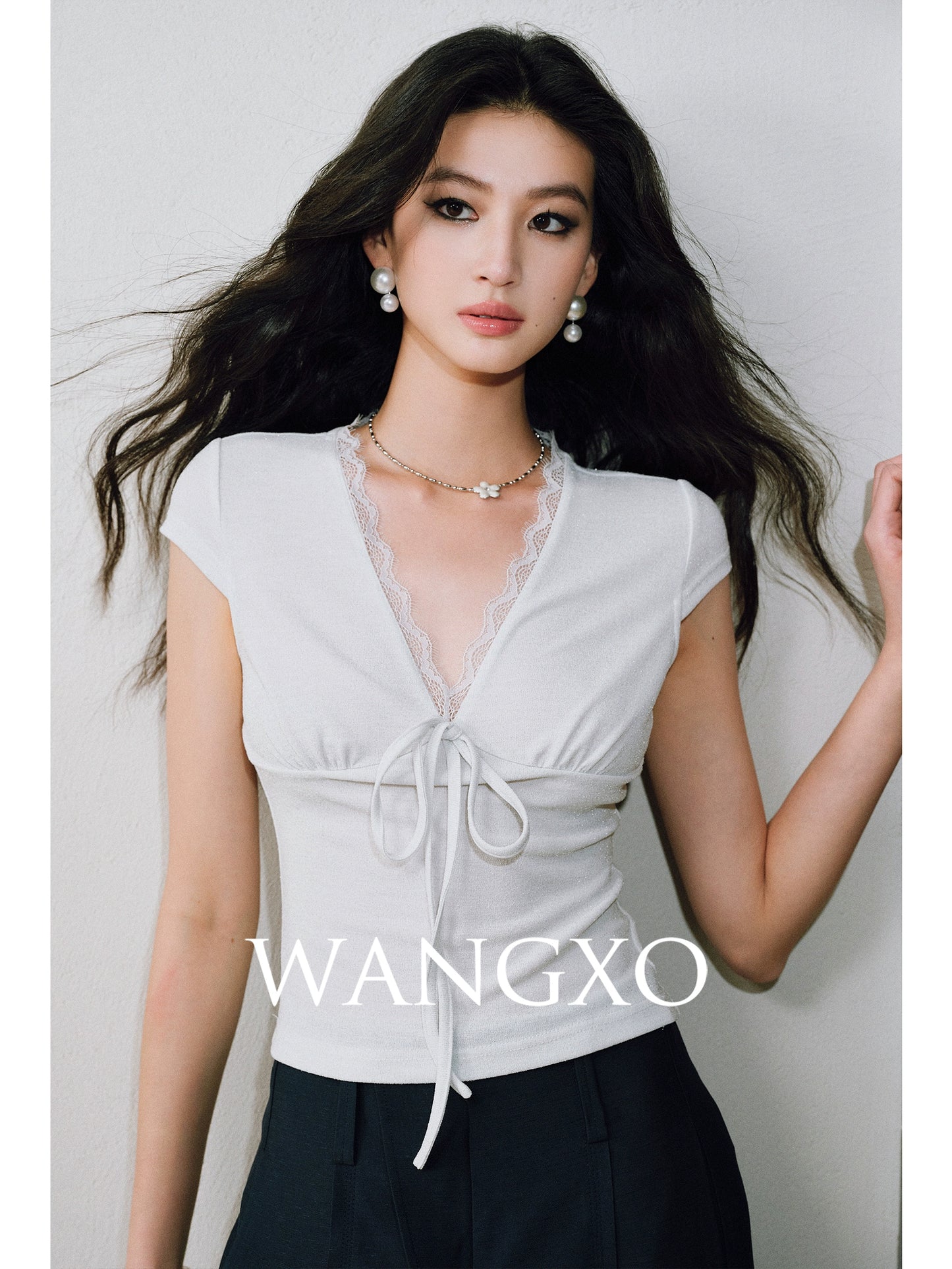 WANGXO | Sparkling Silk High-Density Knit Hand-Shaped Lace Detail V-Neck Slim Fit Top -NOYA