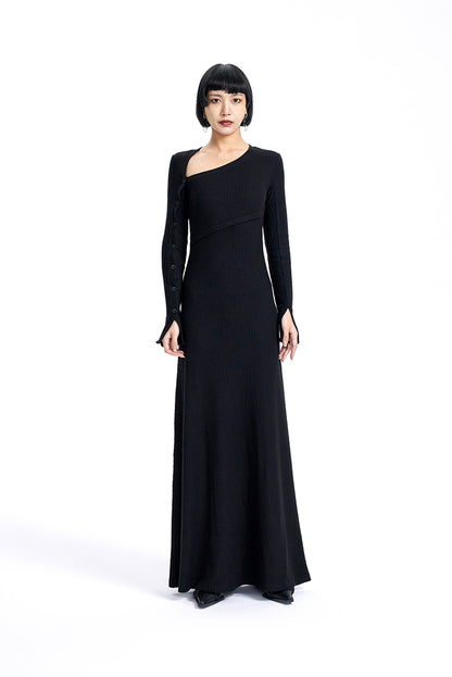 TINY IN knitted black slanted shoulder buttoned sleeves maxi dress-KURO