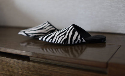 B-FEI zebra print pointed toe flip flat mules-MARK.