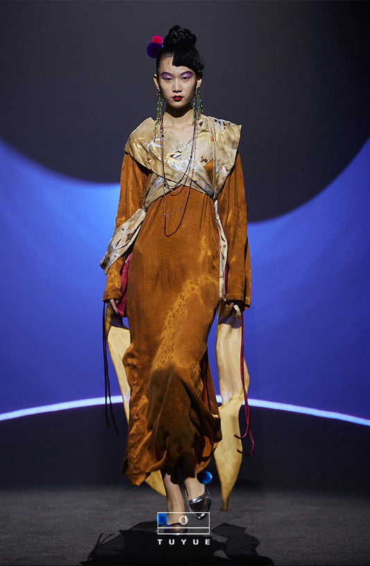 TUYUE Jacquard Streamer Backless Long Sleeve Dress - ADAM.