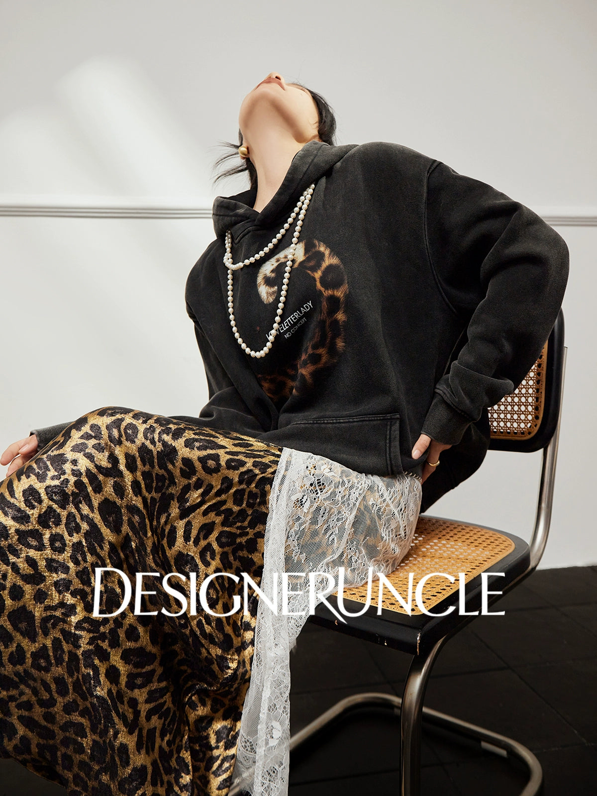 DGU×LAB "Moye" retro black sweatshirt  leopard tail print commuter top - TINK