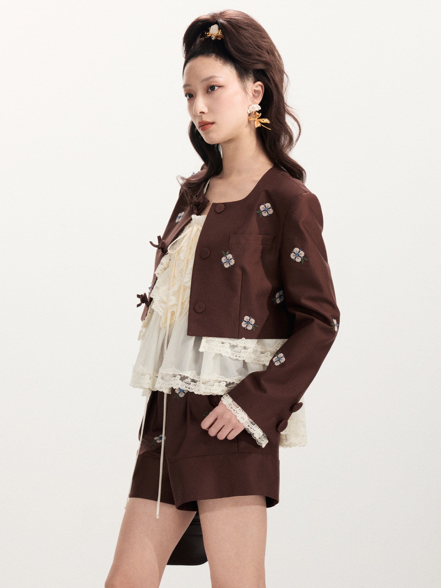FAME Pastoral Flower Embroidered Short Blazer Top