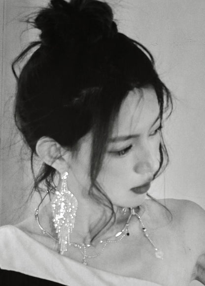 DOLLY High End Full Diamond Tassel Chic Earring-BOMA