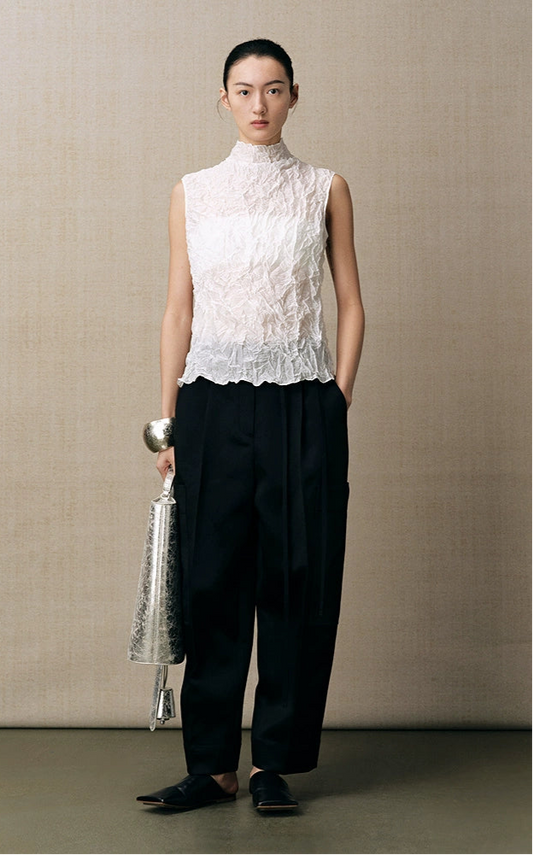 ZHUCHONGYUN white sleeveless turtleneck light and wrinkled top--MEIKO.