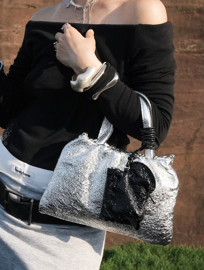 IUBALLET black and white sequence real sheepskin contrast tote bag - BLUE.