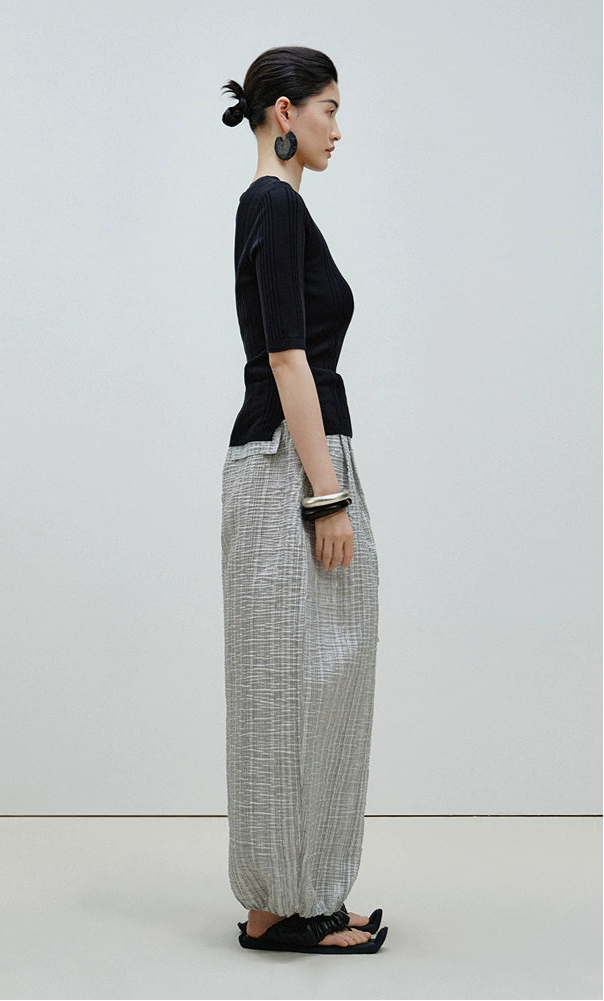 ZHUCHONGYUN black simple mid-sleeve slim knit top-IKARI.