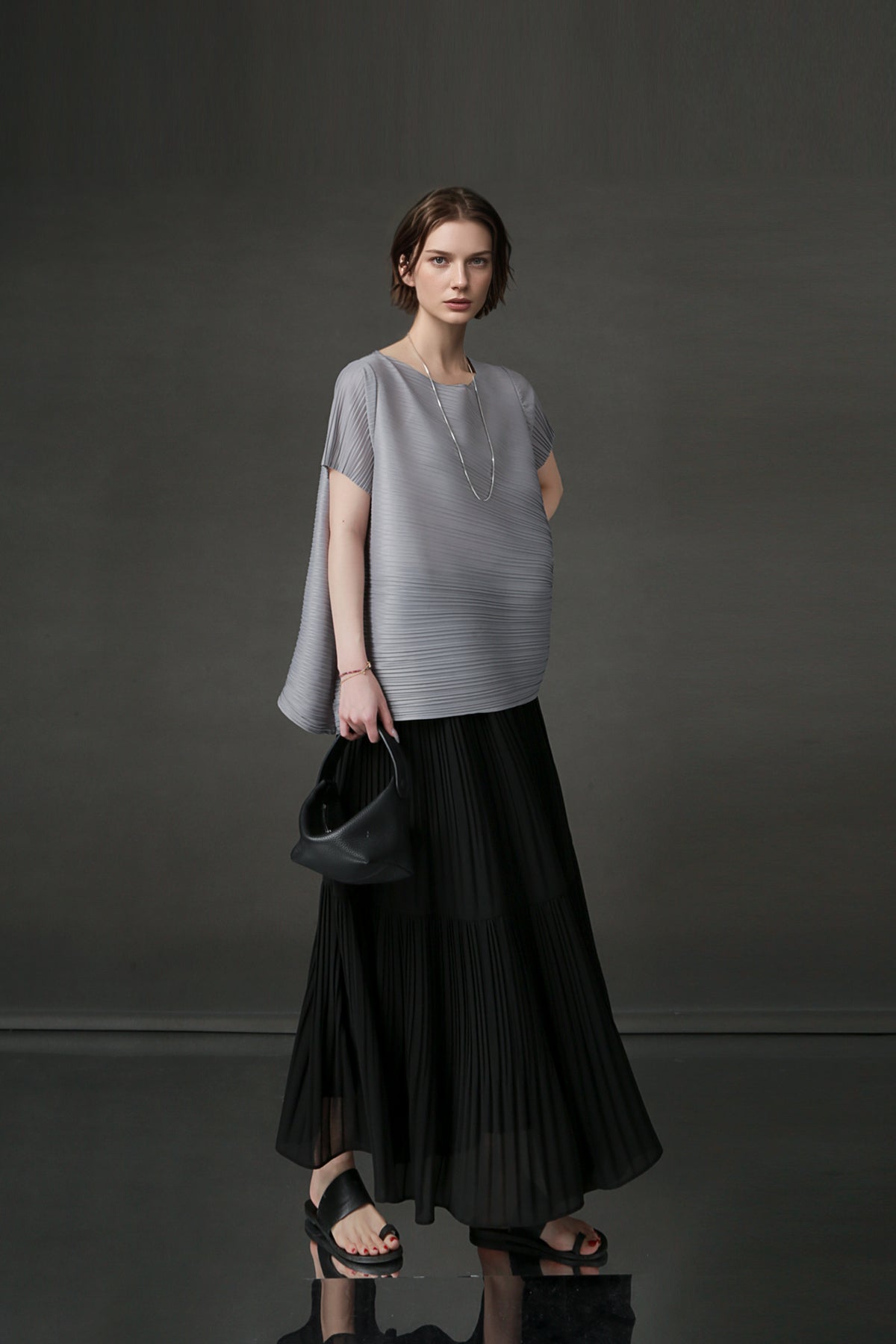 PIAOIN Miyake style simple premium pleated design T-shirt  -CECILLIA