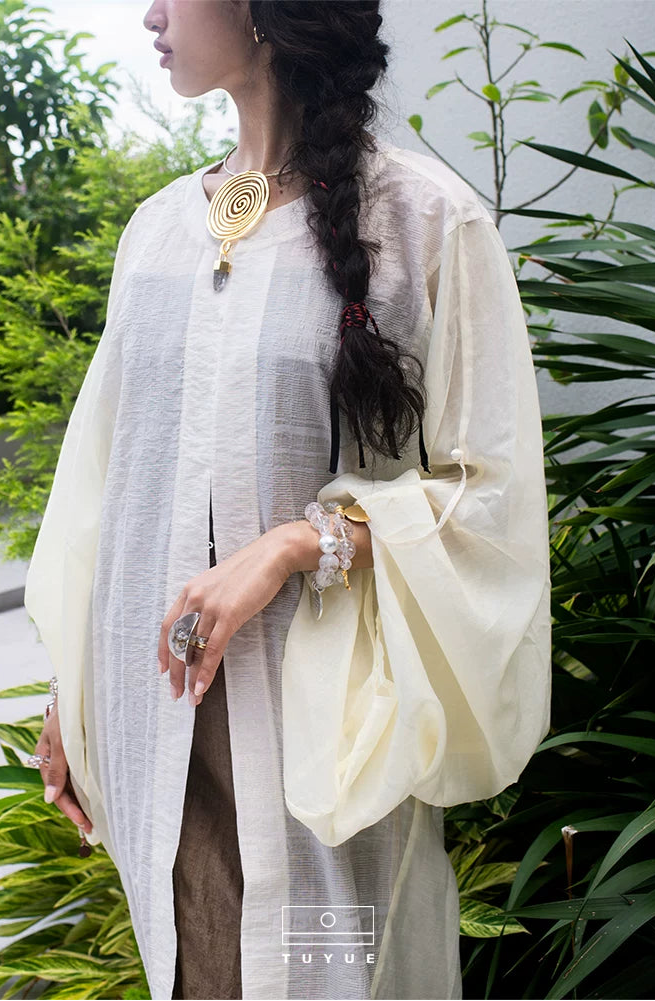 TUYUE off-white round neck pipa sleeves Tencel thin silk spliced robe jacket- RAY