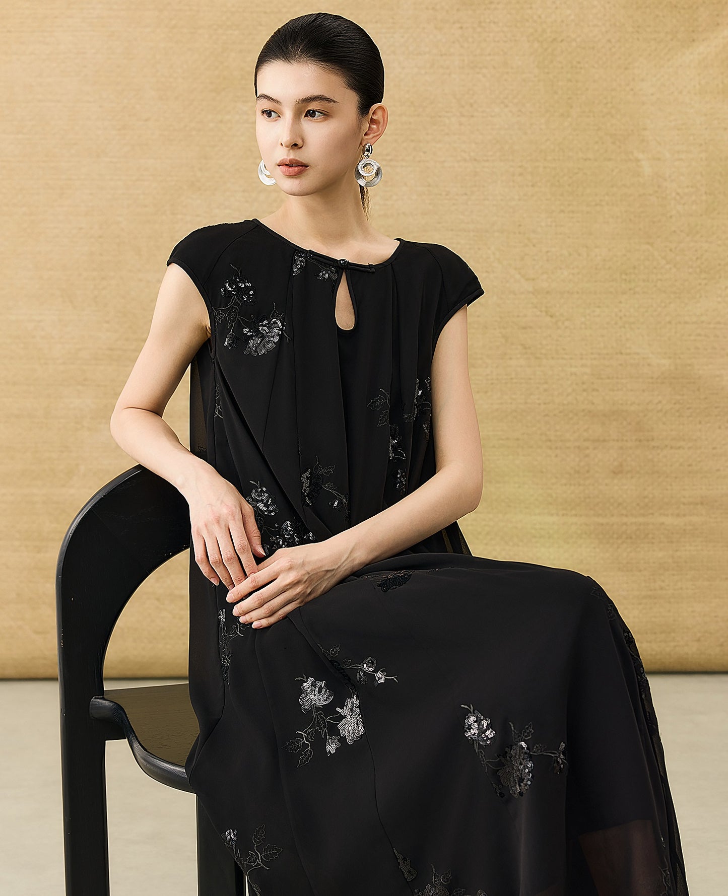 HECO Chinese Style Water Drop Neck Shoulder Embroidered Dress - SWEAT.