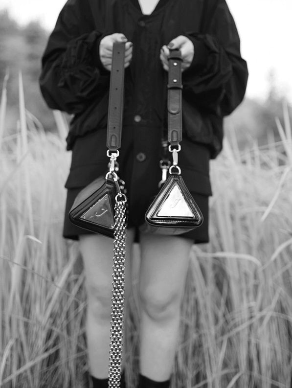 IUBALLET Stylish Leather Triangle Bag - CLOSED.