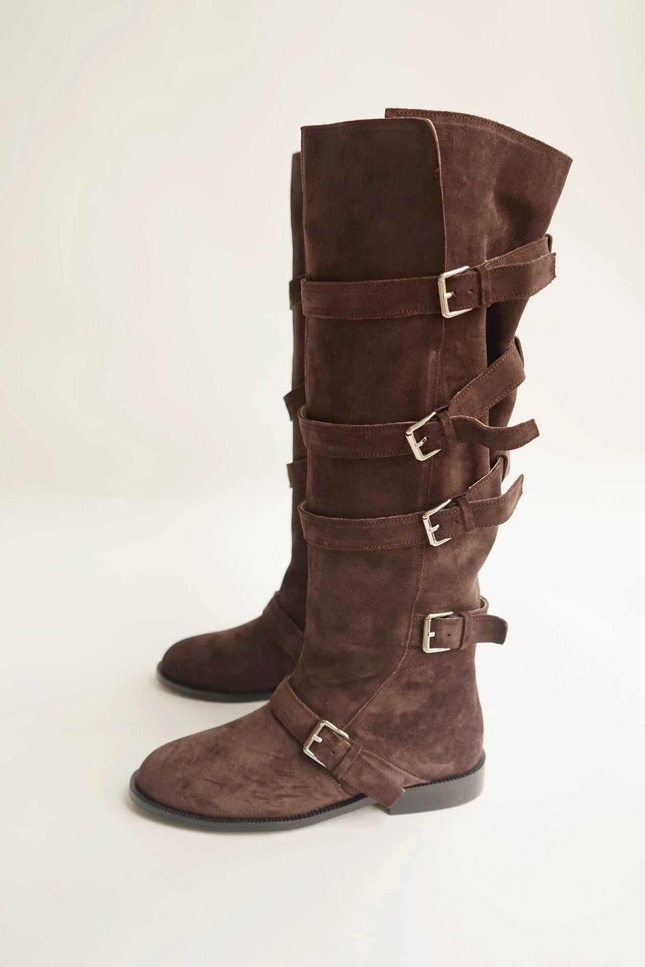 B-FEI belt buckle high-top leather women's fashion boots.