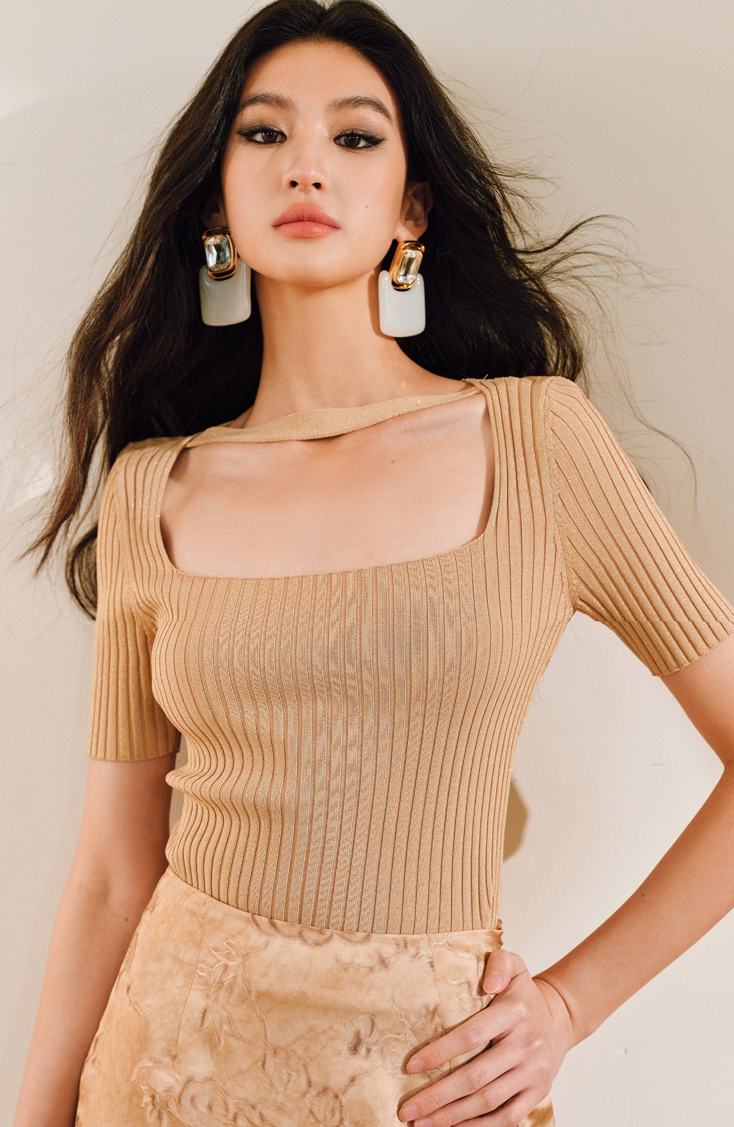 WANGXO | Phantom Shiny Silk with Hemp Retro Square Neck Slim Ribbed Knit Short Sleeve Top -ZARA