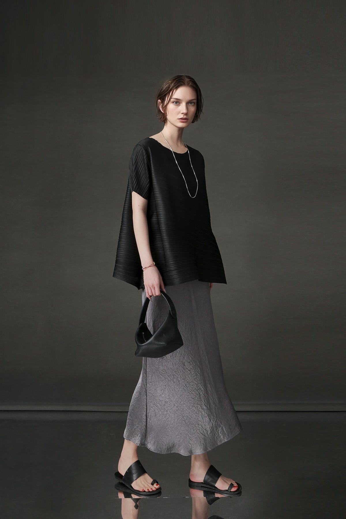 PIAOIN Miyake style simple premium pleated design T-shirt  -CECILLIA