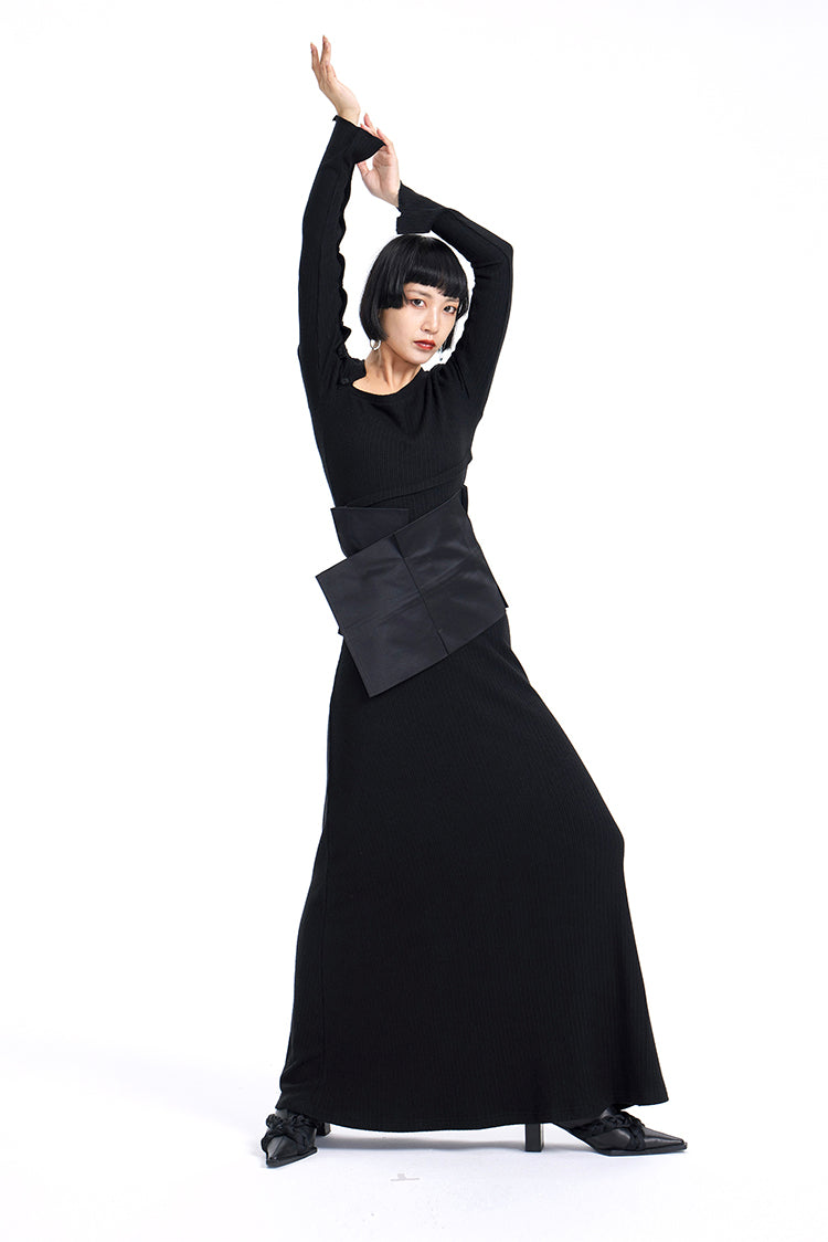 TINY IN knitted black slanted shoulder buttoned sleeves maxi dress-KURO