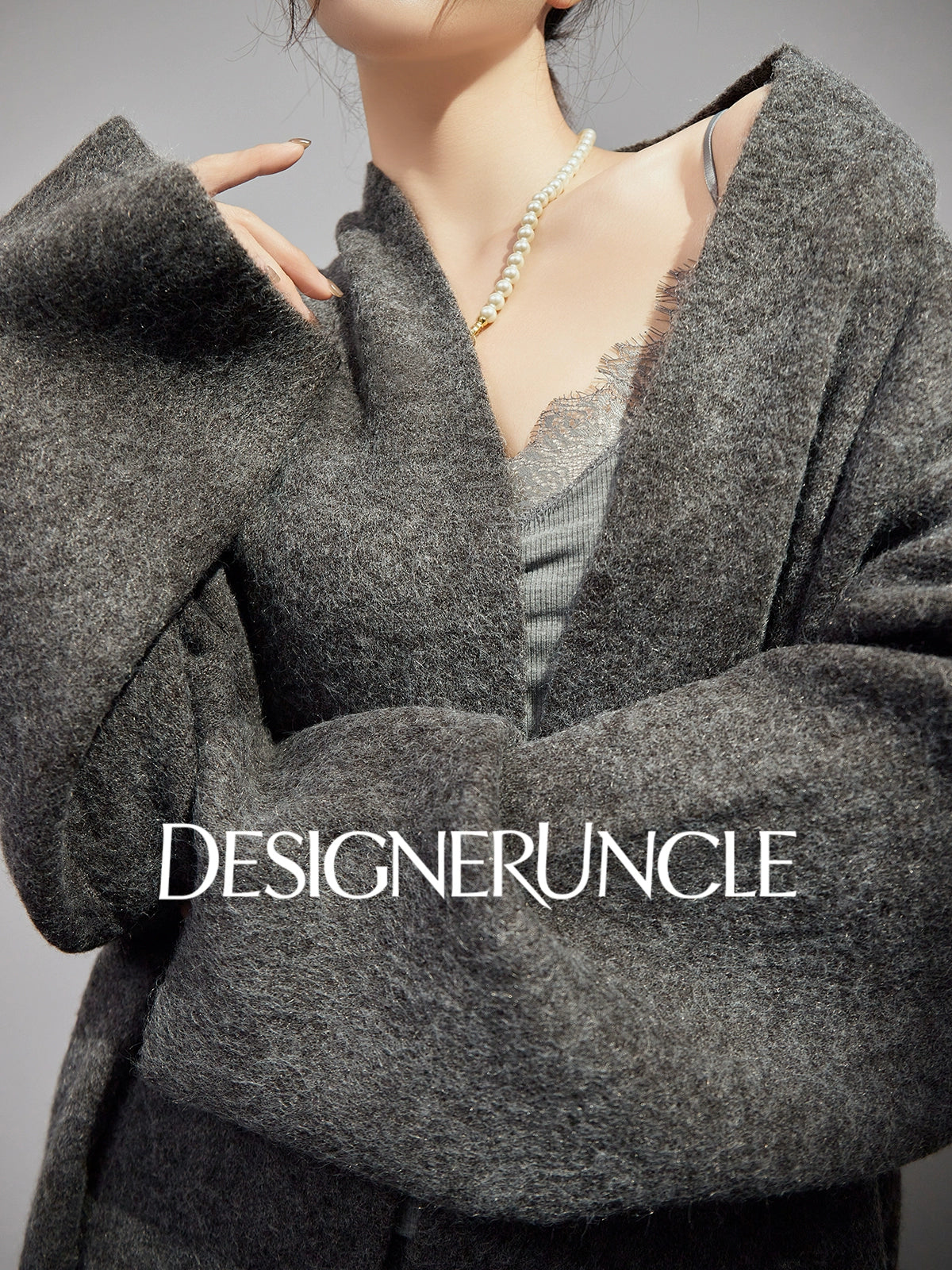 DGU "Ink Luxury" women's knitted suit autumn new high-end commuting versatile loose slimming set - Charlotte