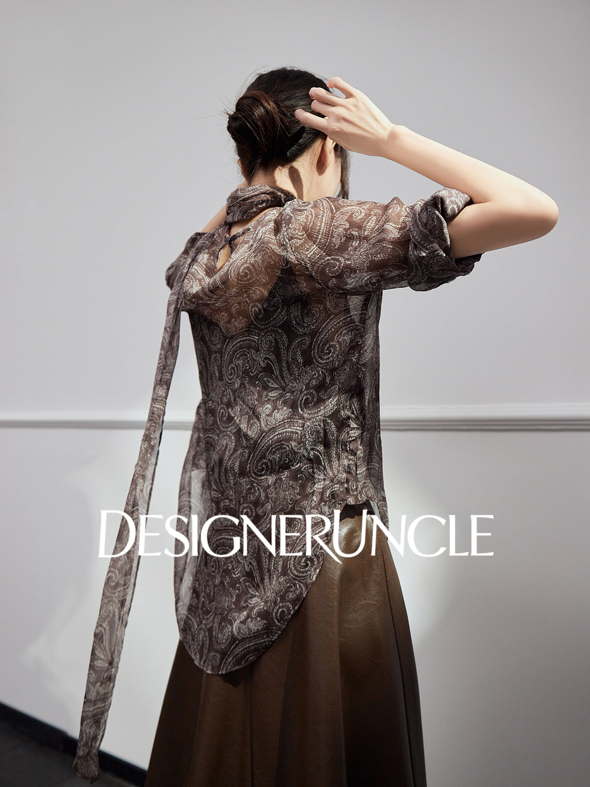 DGU "Suhui" retro printed long-sleeved loose high-end commuter top - PIRATE.