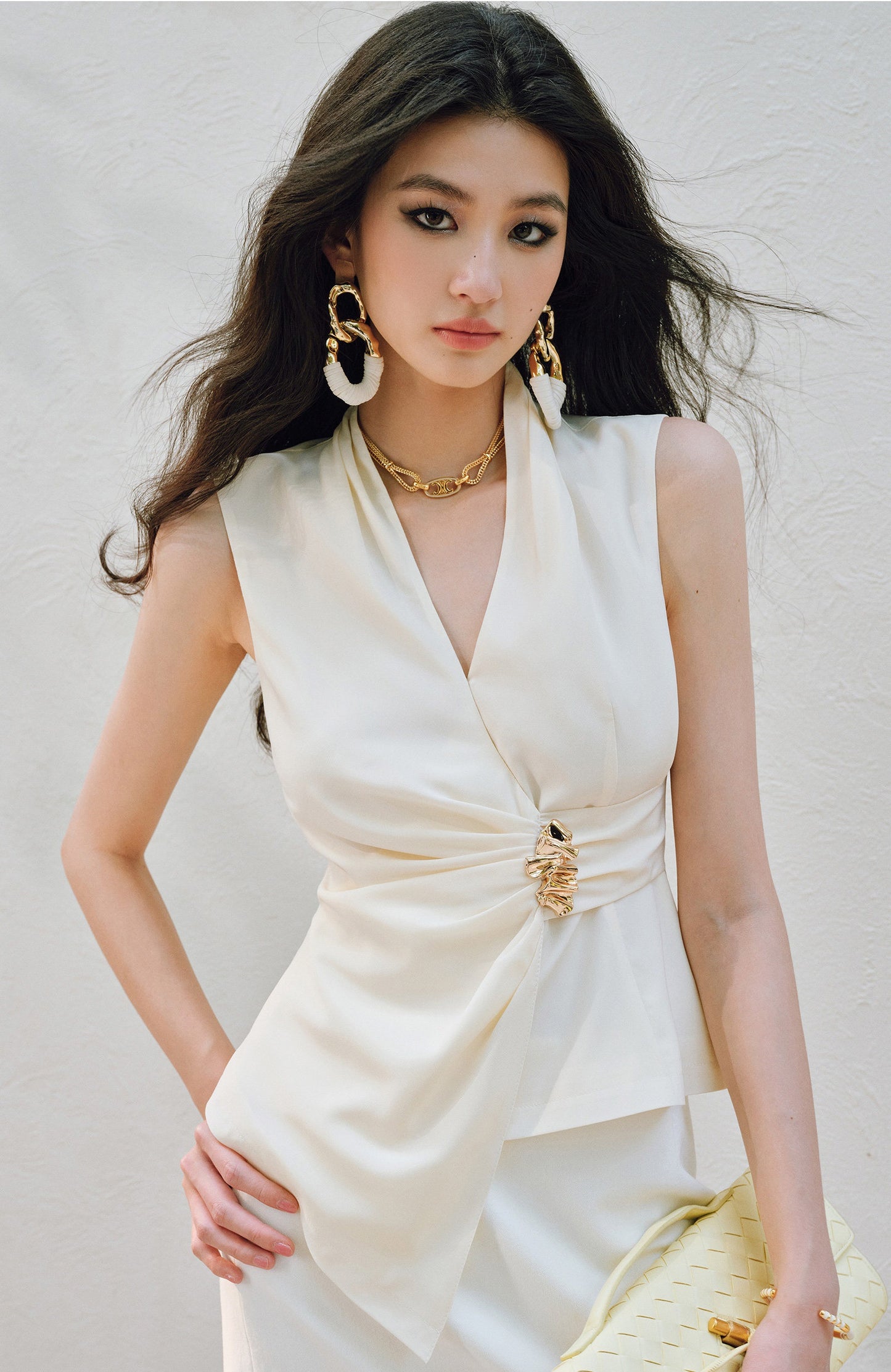 WANGXO | Innovative Weaving Texture Overlapping V-Neck Sleeveless Top -KEIA
