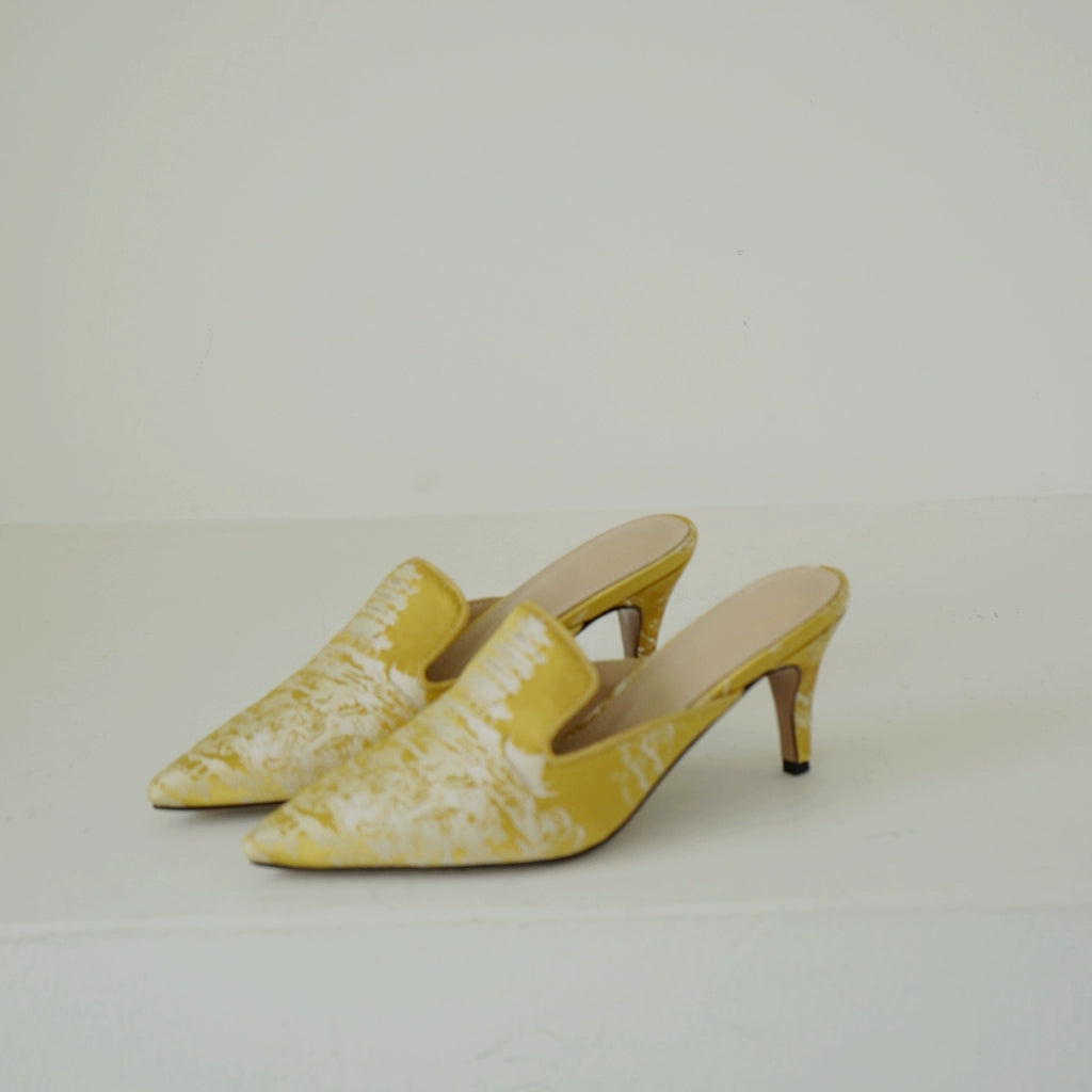 B-FEI Chinese pointed toe embroidered heels- JASON.