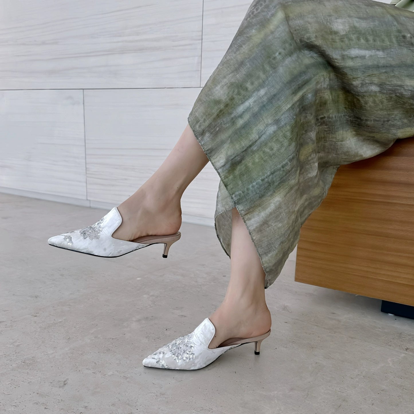 B-FEI  Chinese glitter pointed heels-SONDER.
