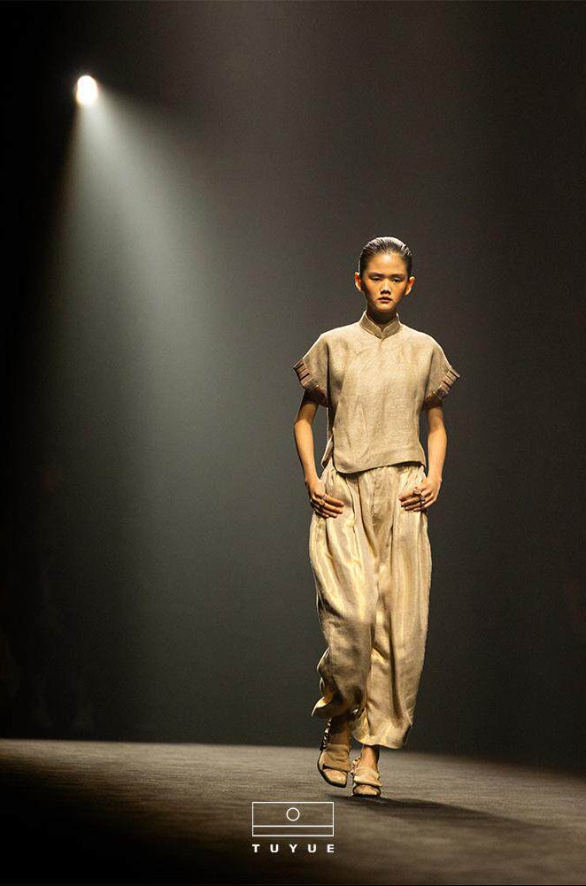 TUYUE Linen Asymmetrical Cristian Short-Sleeved Top - KATHRINE.