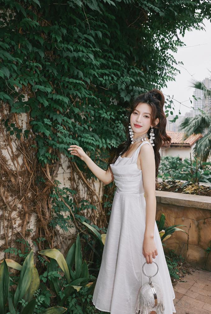 DOLLY Luxury White Retro Style Sleeveless Pleated Midi Suspender Dinner Dress-EUDORA