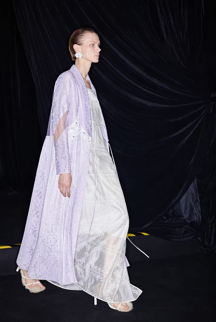 M essential Mackay designer label taro lace paneled pleated embroidery robe - HELEN.