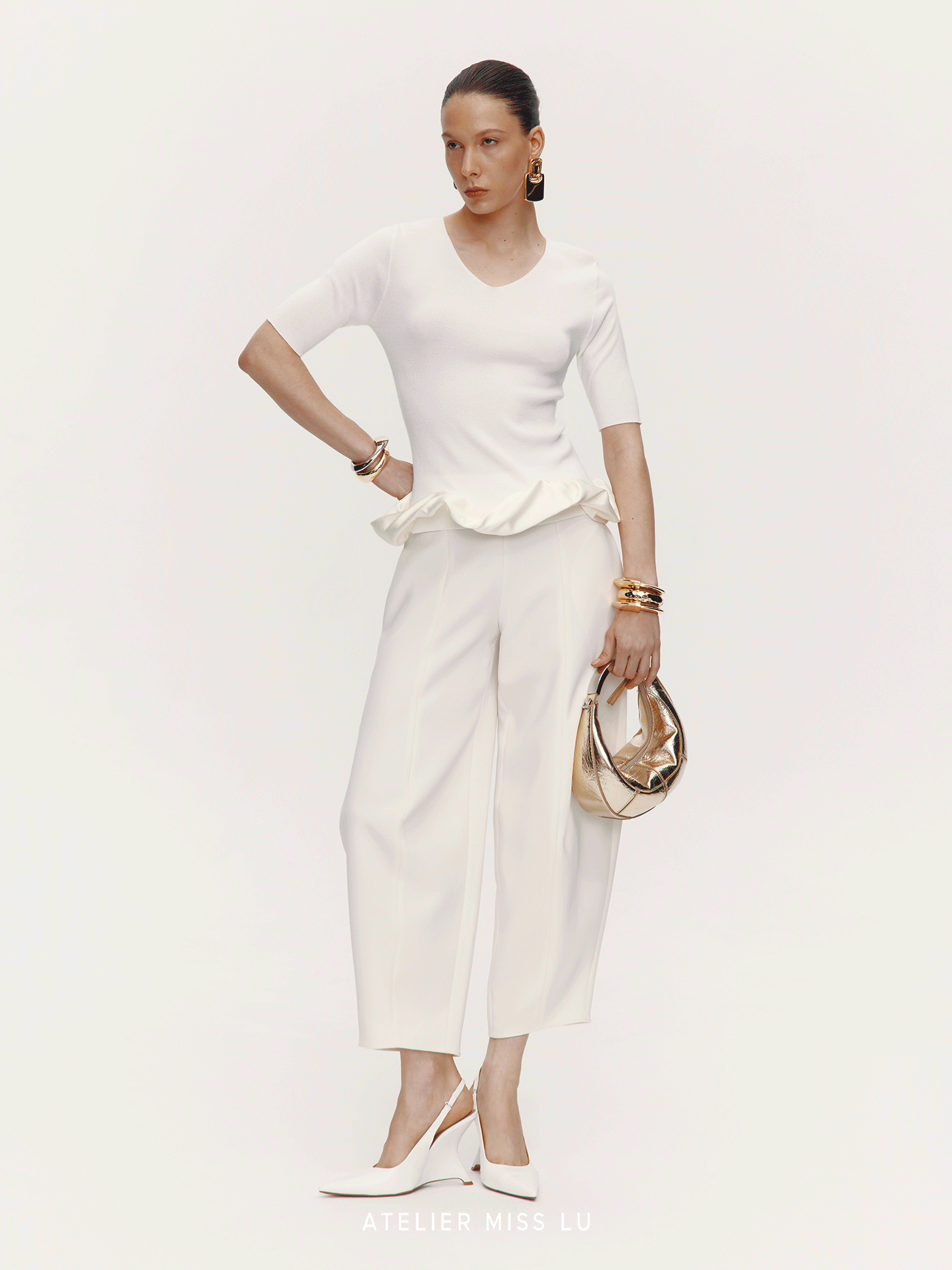 ATELIER MISS LU Hem Cloud Surround Stitching V-Neck Knitted Top - FLOD.