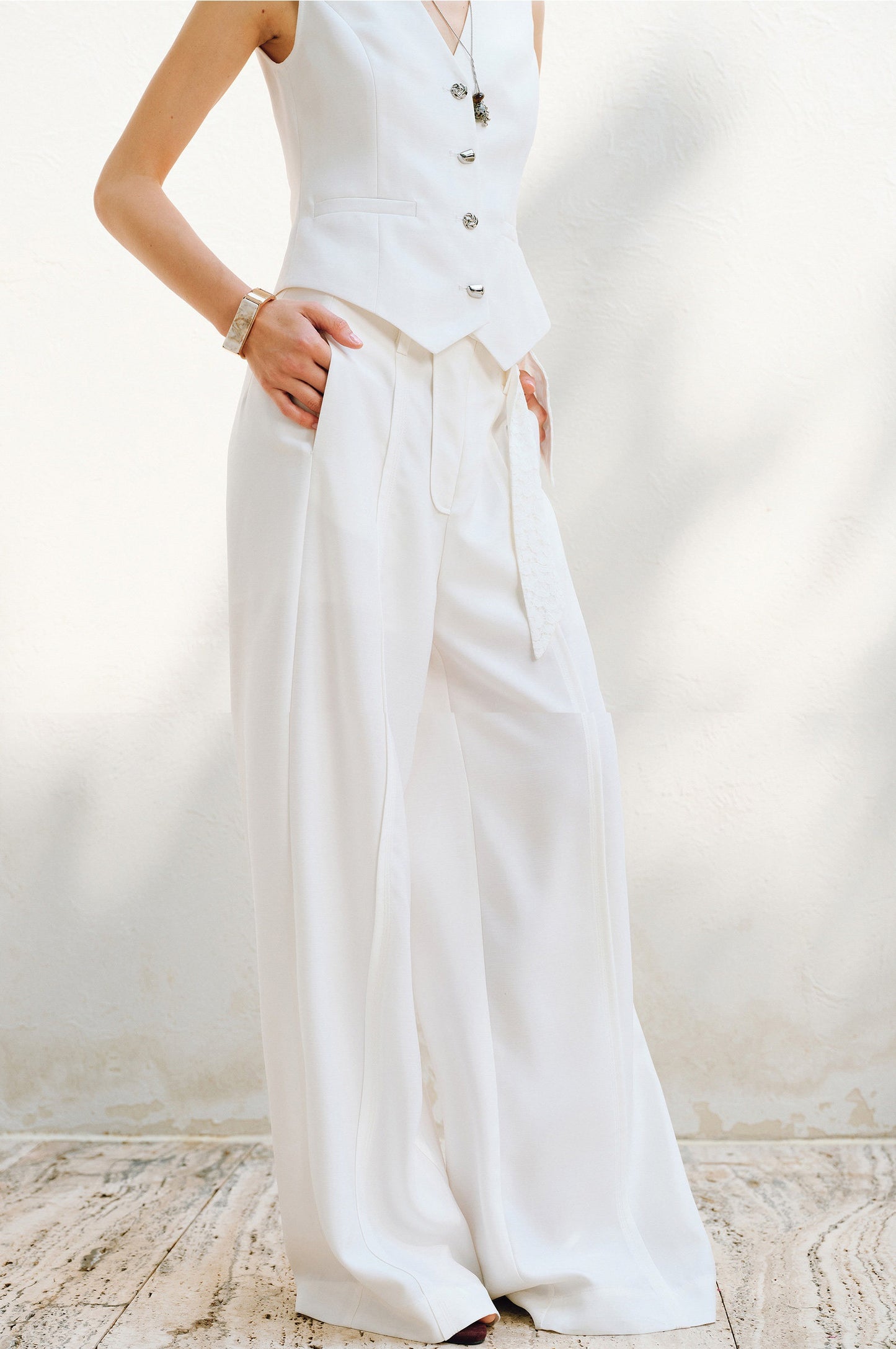 WANGXO |V-Neck Vest & Belted Straight Pants Intellectual Suit Set -NÉRA