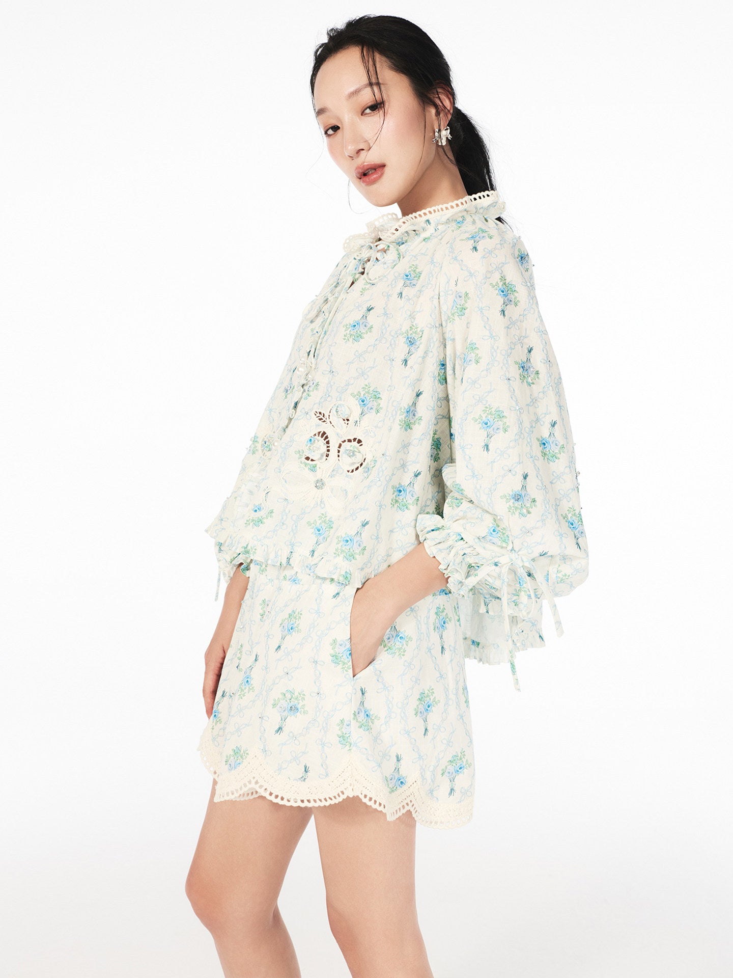 FAME embroidered beaded French lace bootcut shorts - CALEB