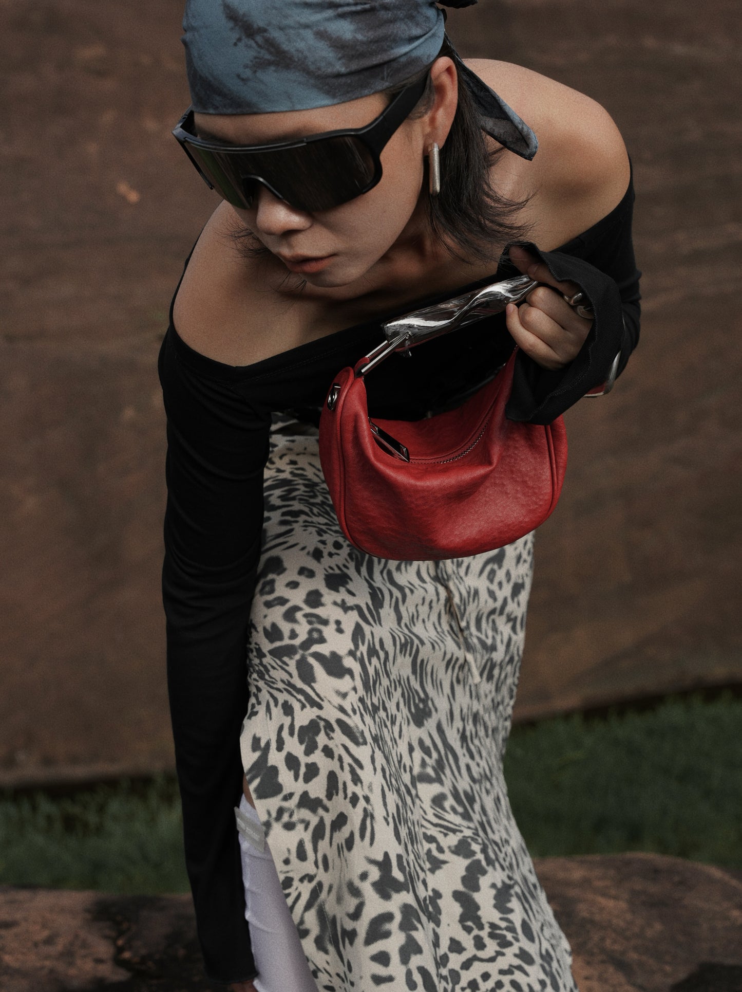 IUBALLET Quantum Gravity Metal Tote Futuristic Crossbody Bag - SONIE.