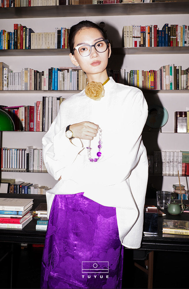 TUYUE white small stand-up collar lazy silhouette long-sleeved shirt- DENVER.