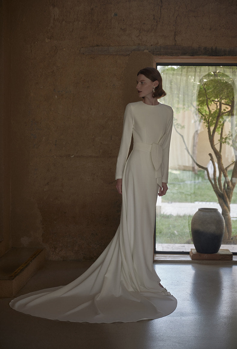 GOUDIN white trailing long-sleeved backless ceremony dress - SEA.