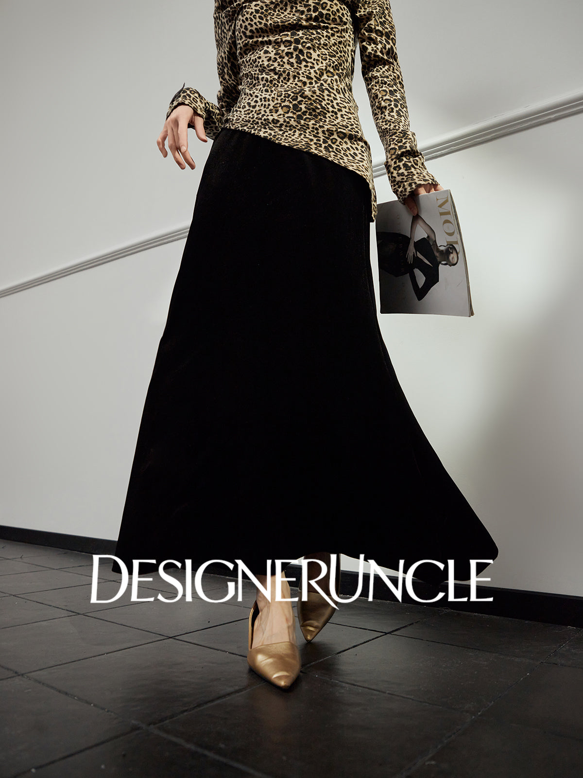 DGU|Twilight Black Velvet High-Waisted Slimming Versatile Commuter French Skirt - Kyla.