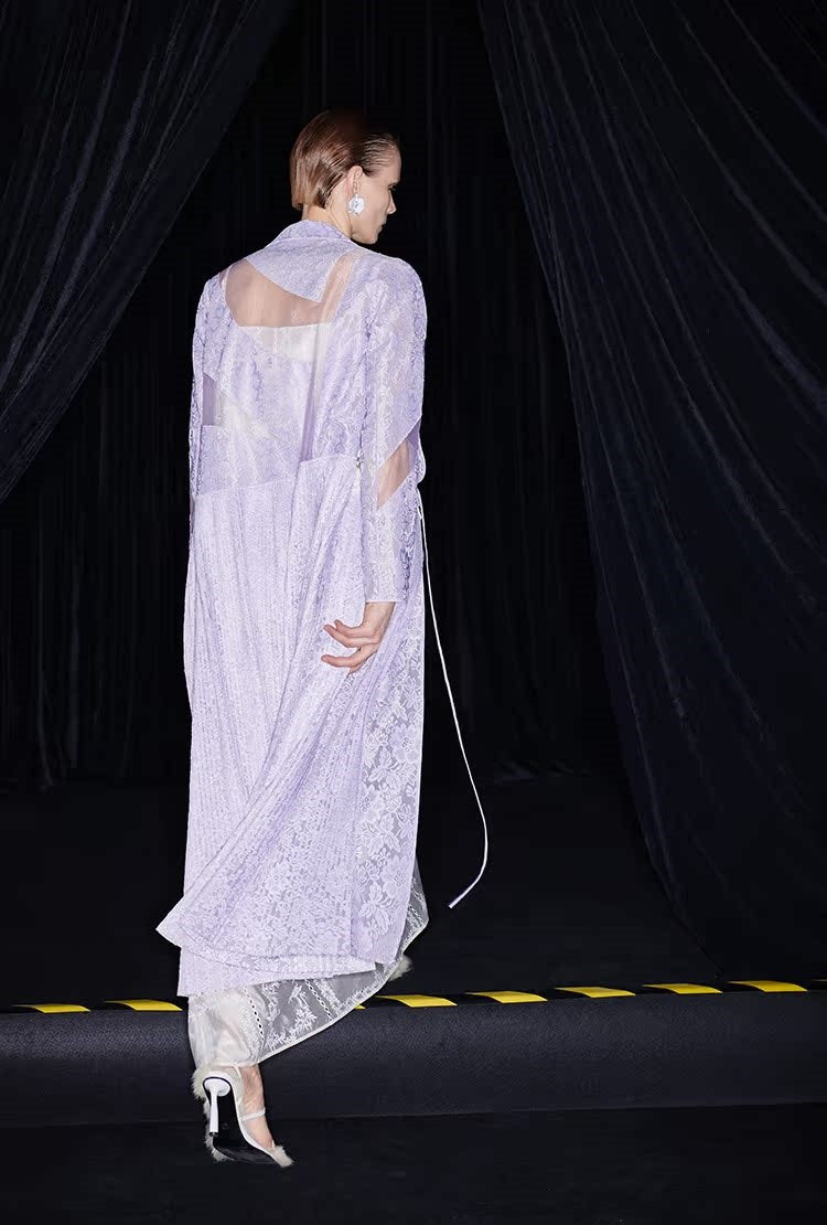 M essential Mackay designer label taro lace paneled pleated embroidery robe - HELEN.