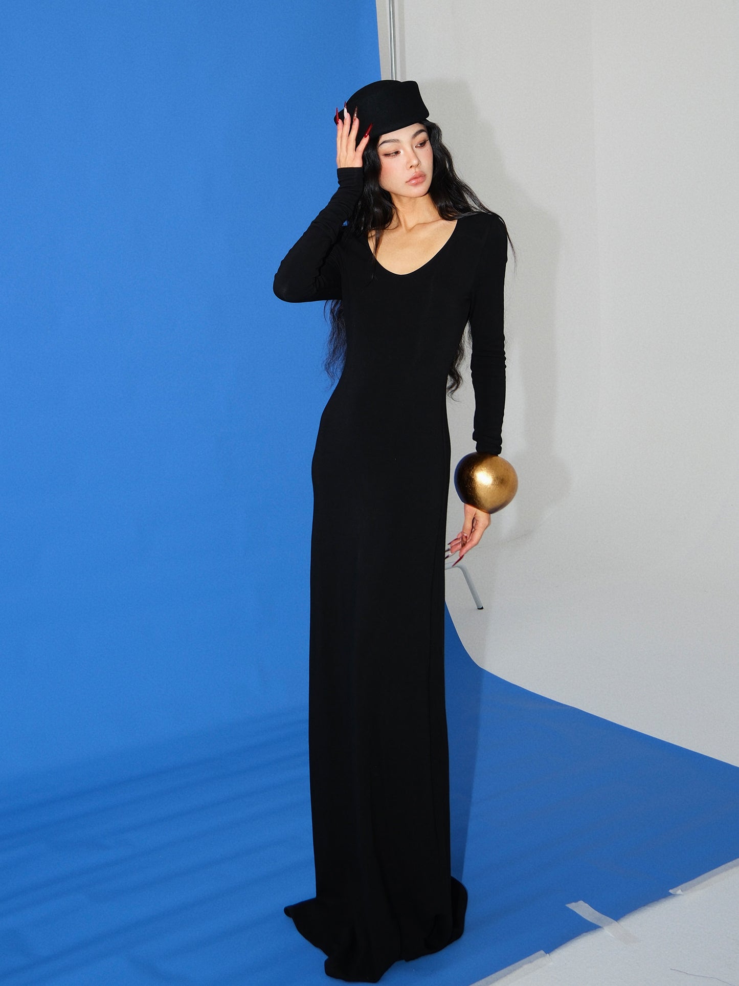 MEI SANGUAN Black U-neck long-sleeved floor-length dress - HARPER