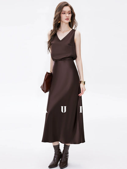 AUI Maillard coffee color high-end satin temperament high-waisted hip skirt - Gyeong.
