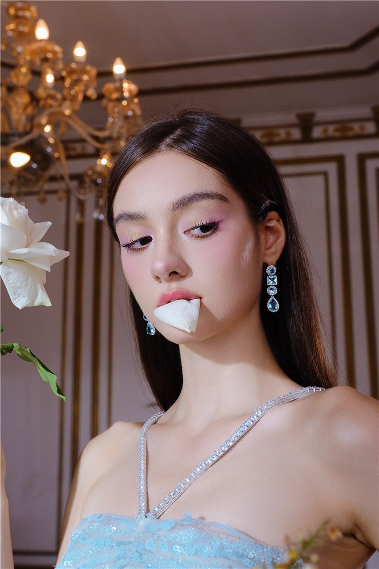 Wardrobes by Chen Luxury Diamond Drop Tassel Earrings-Moyo